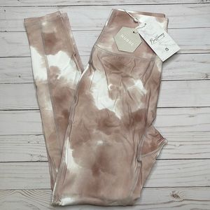 BuffBunny Legacy Leggings - Beige Swirl Print